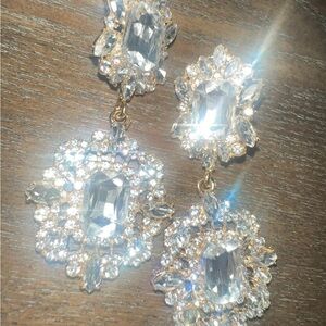 Elegant Crystal Drop Earrings